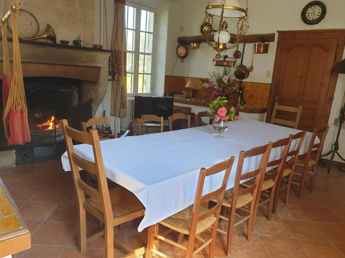 Chateau Rosemont - Grande Maison Familiale Campagne Dans Le Medoc Avec Piscine Et Tennis A 15 Mn Bordeaux Labarde Exteriör bild