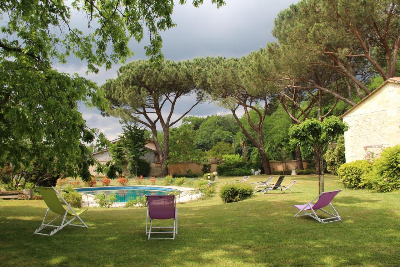 Chateau Rosemont - Grande Maison Familiale Campagne Dans Le Medoc Avec Piscine Et Tennis A 15 Mn Bordeaux Labarde Exteriör bild