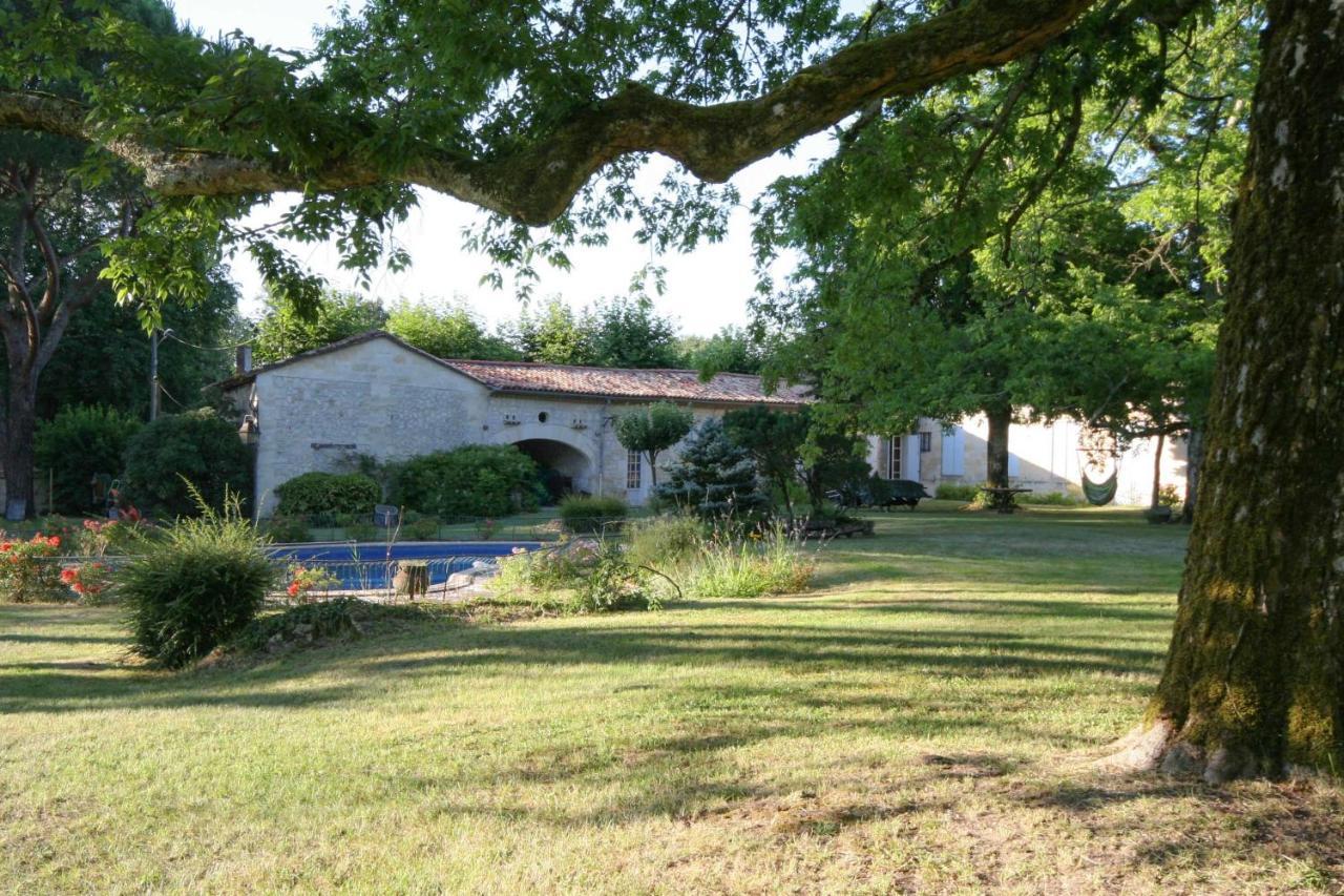 Chateau Rosemont - Grande Maison Familiale Campagne Dans Le Medoc Avec Piscine Et Tennis A 15 Mn Bordeaux Labarde Exteriör bild