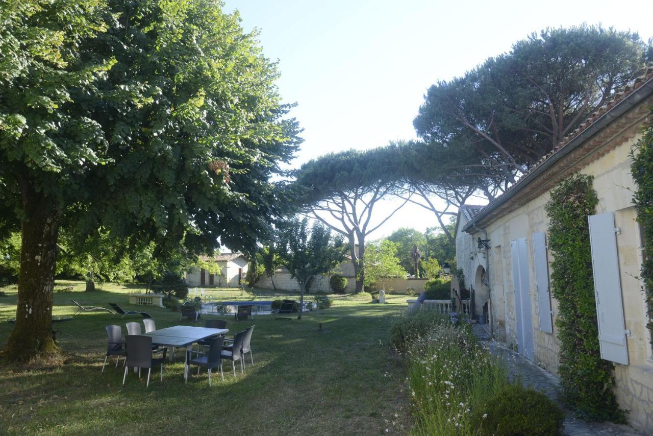 Chateau Rosemont - Grande Maison Familiale Campagne Dans Le Medoc Avec Piscine Et Tennis A 15 Mn Bordeaux Labarde Exteriör bild